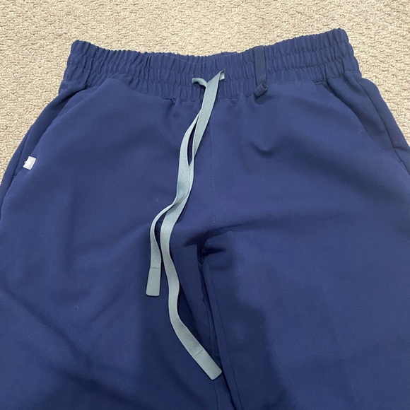 Figs Pants - FIGS - Navy Sewell Classic Scrub Pants